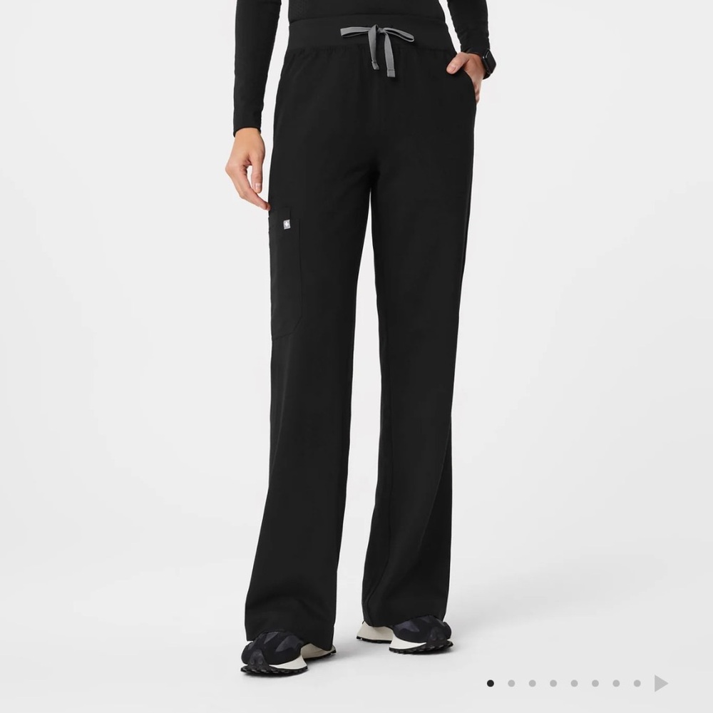 Figs women’s Isabel wide leg scrub pants